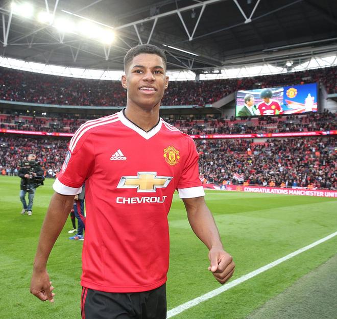 TheShy连续三场比赛得分超过败北，巴塞罗那挑战极限！